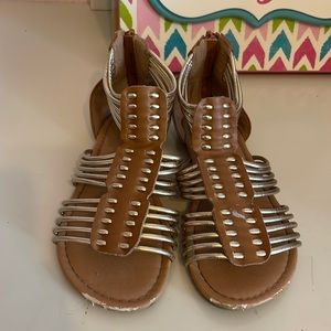 American Eagle girls size 2 dress sandles